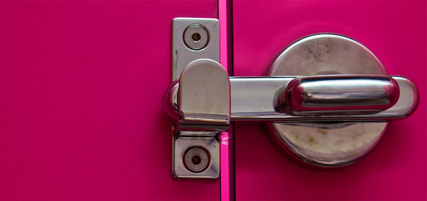 Childproof Gate Lock in Ladera Heights, California